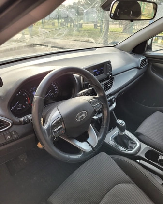 Hyundai I30 cena 39900 przebieg: 135200, rok produkcji 2019 z Warszawa małe 11